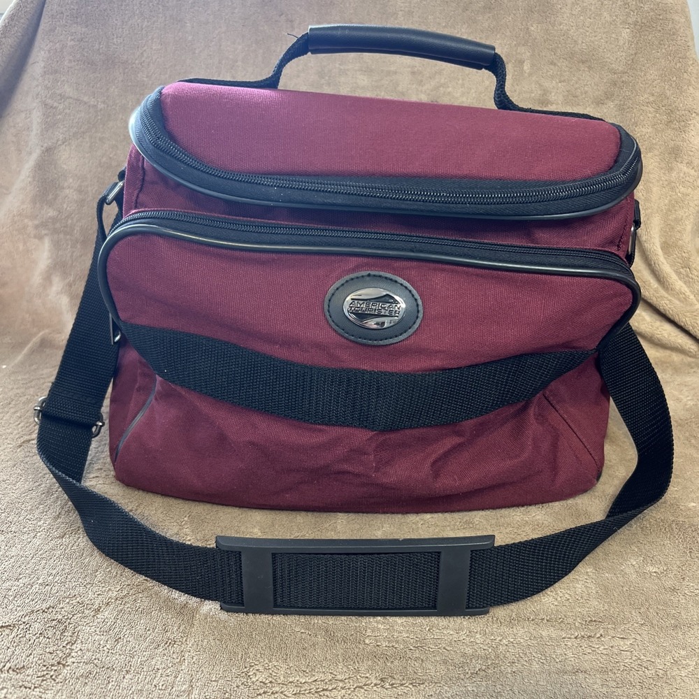American Tourister Red/Black Carry On Shoulder Overnight‎ Bag Duffel 14x7x10